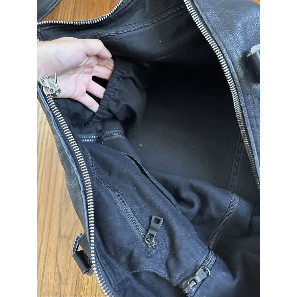 MUSIKA FRERE Handcrafted Leather Duffle Bag